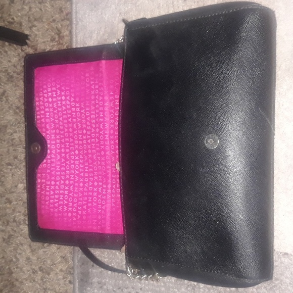 Kate Spade Vintage Chain Crossbody Black w Pink interior - Picture 4 of 14